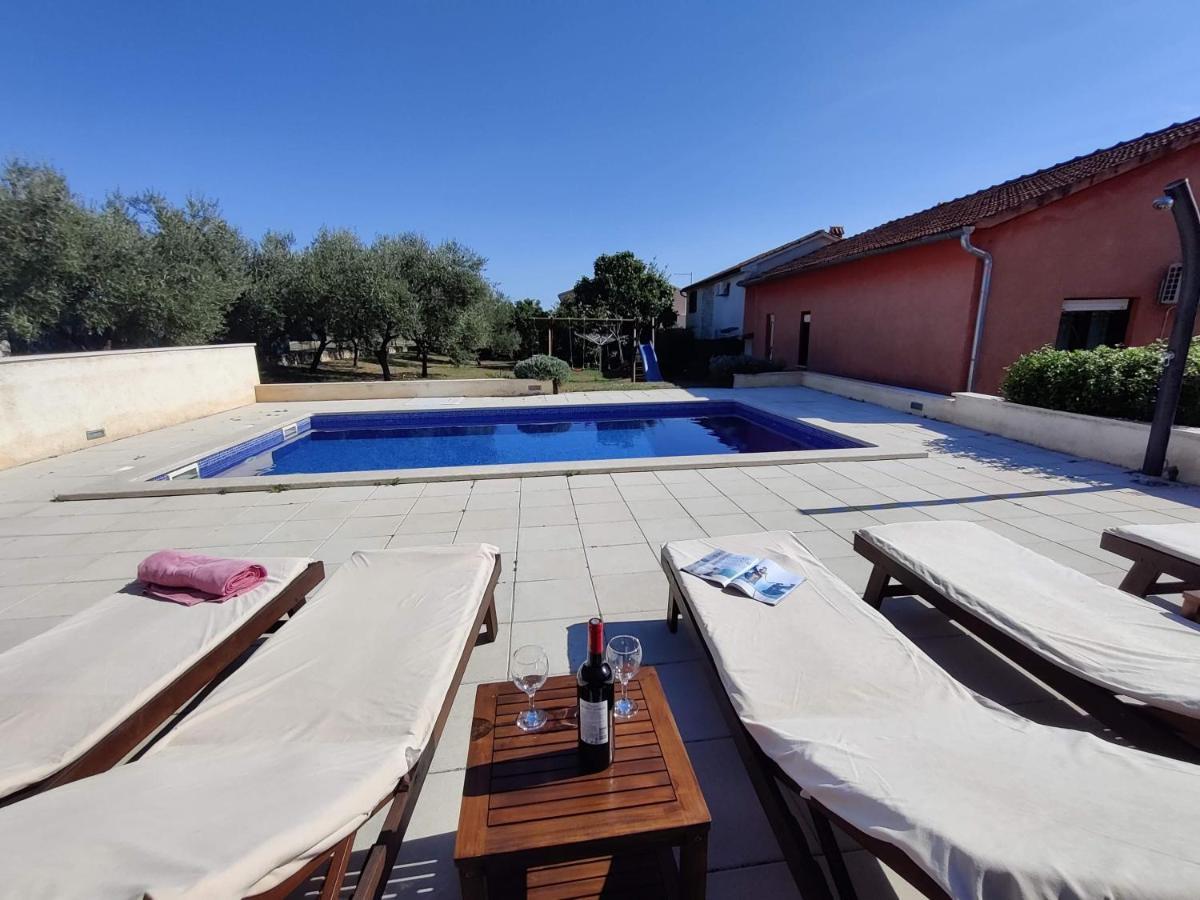 Apartments Villa Sabina بولا المظهر الخارجي الصورة